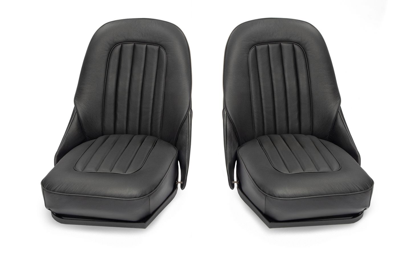 Ledersitze
Leather seats
Sièges en cuir
Siedzenie
Lederen autos