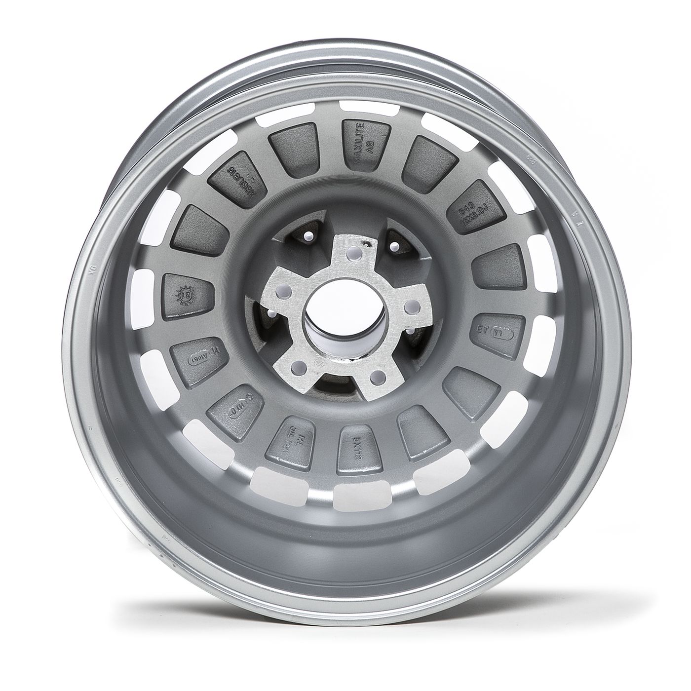 Leichtmetallrad
Alloy wheel
Jante en alliage
Felgi z lekkich met