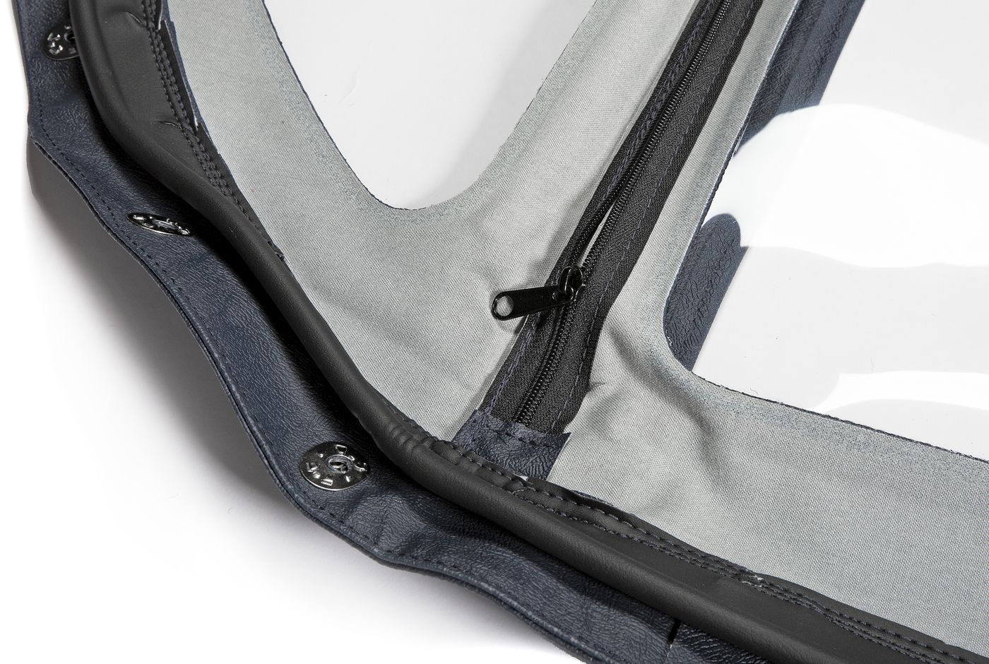 Vinyl-Verdeck
Vinyl hood
Capote en vinyl
Vinyl kap
Capota vinilo