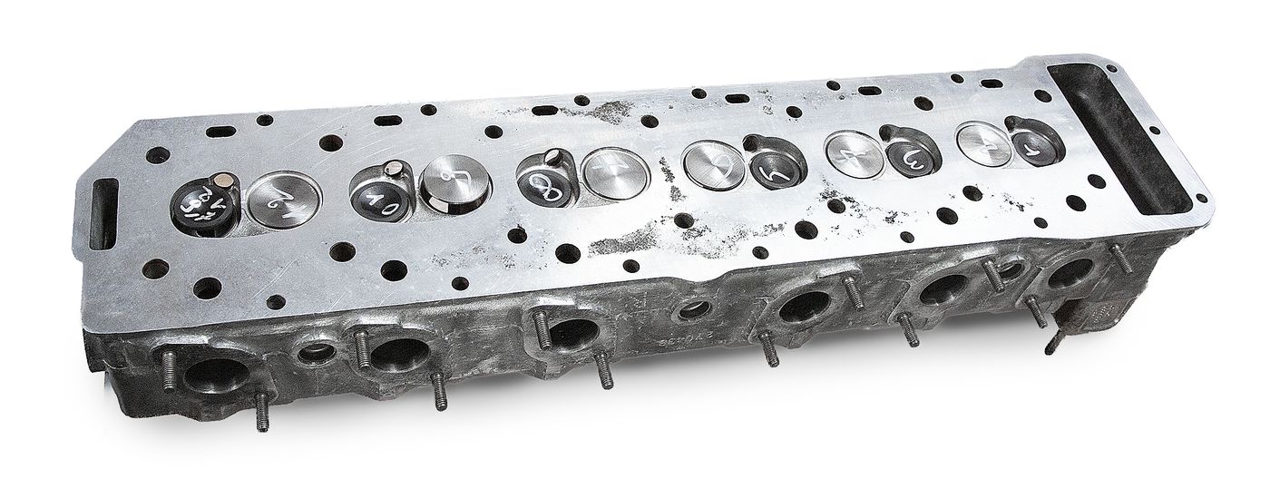 Zylinderkopf
Cylinder head
Culasse
Głowica cylindrowa
Cylinderk