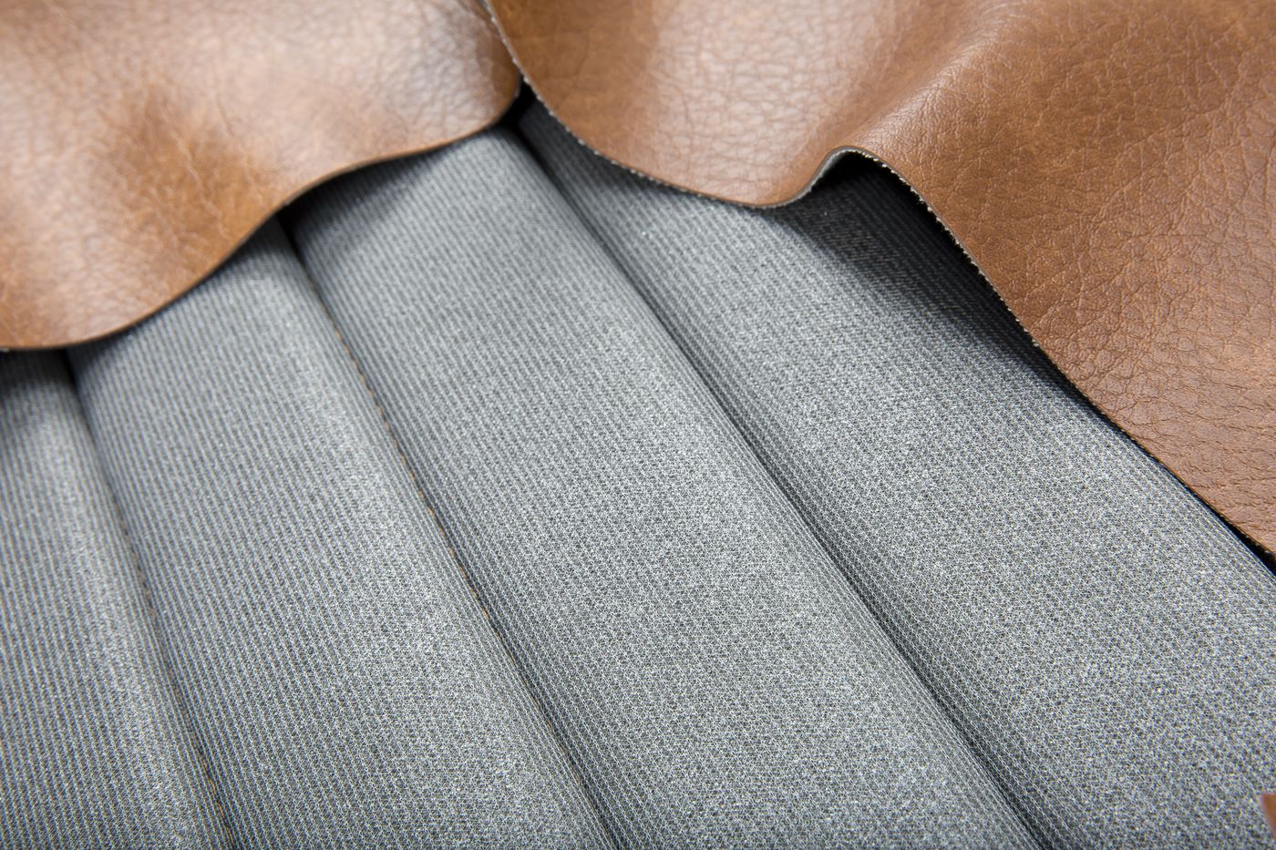 Vinylsitzbezüge
Vinyl seat covers
Housse de siège en vinyl
Fun