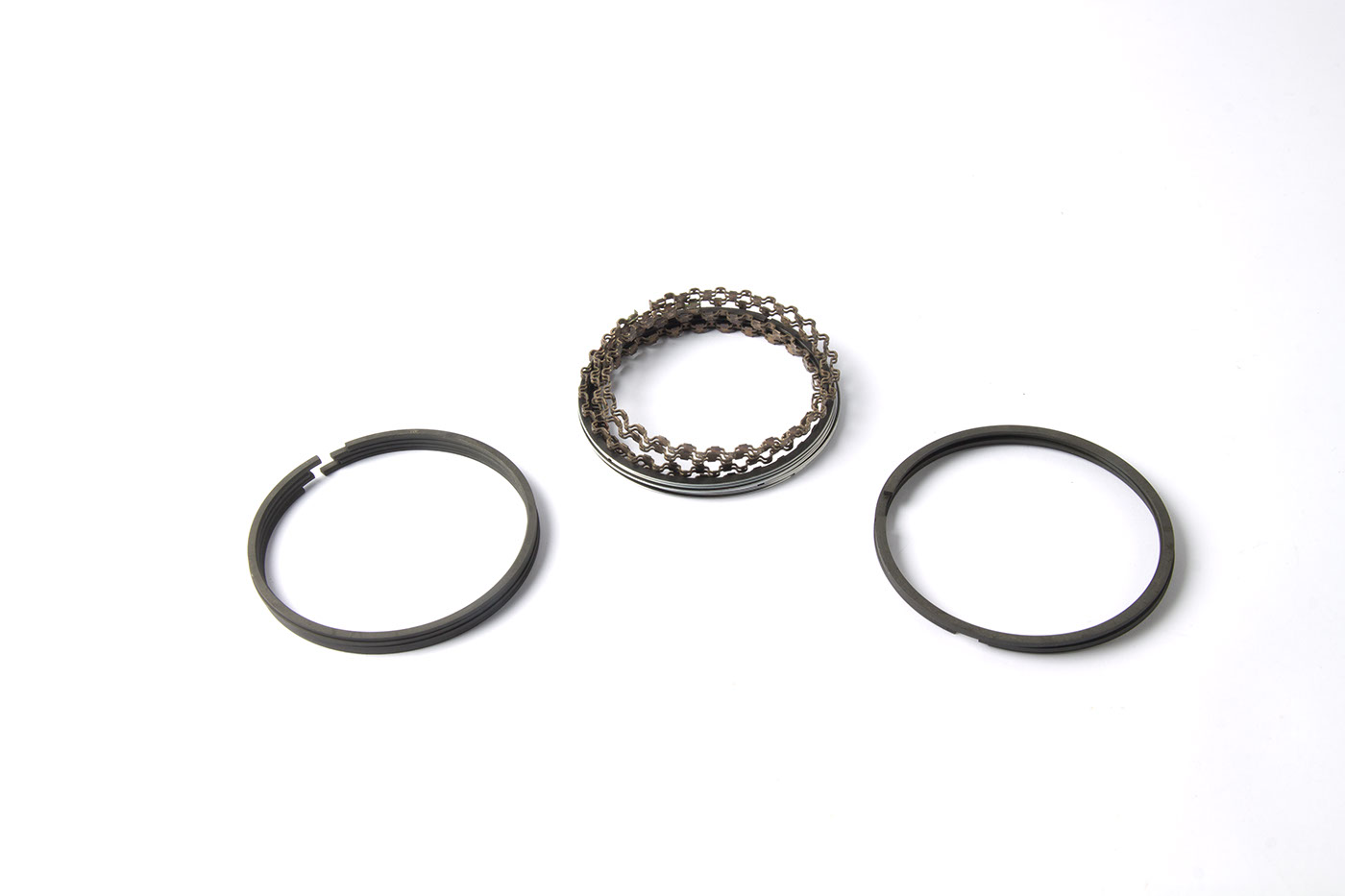 Satz Kolbenringe
Piston ring set
Set de segments de pistons
K