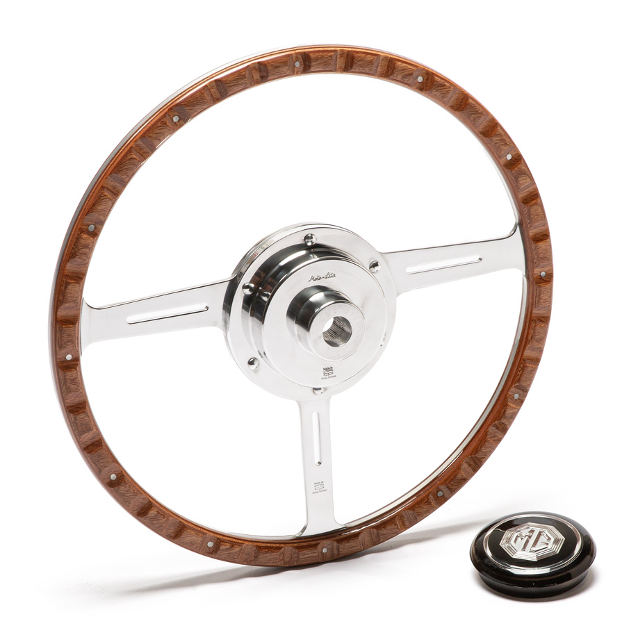 Holzlenkrad
Woodrim steering wheel
Volant en bois
Kierownica dre