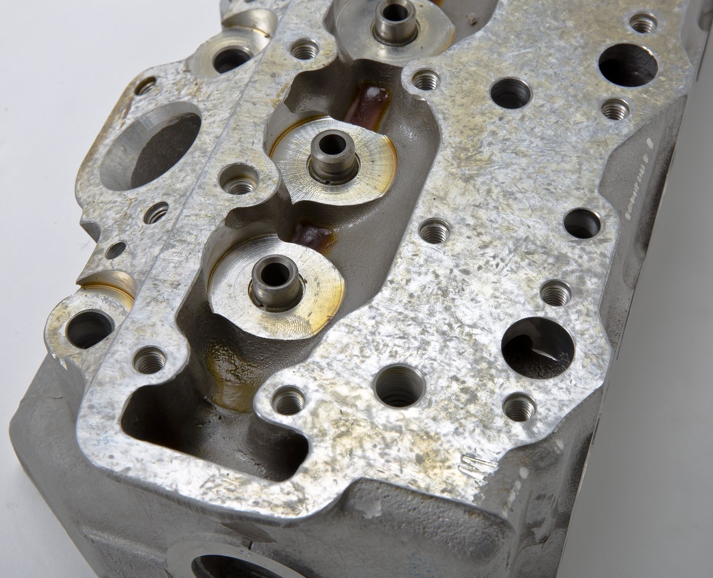 Zylinderkopf
Cylinder head
Culasse
Głowica cylindrowa
Cylinderk