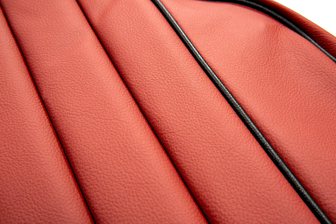 Ledersitzbezüge
Leather seat covers
Housses de siège en cuir
L