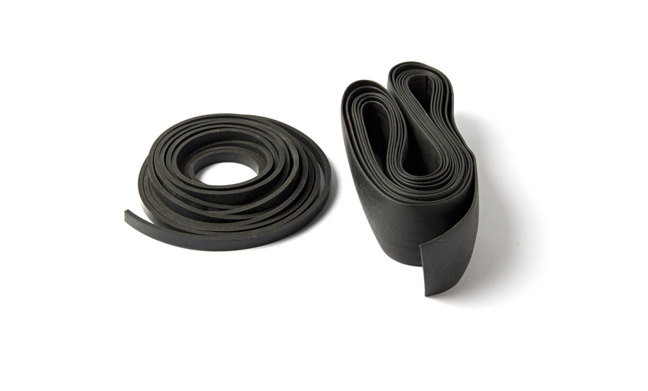 Satz Dichtungen Frontscheibe
Windscreen glazing rubber set