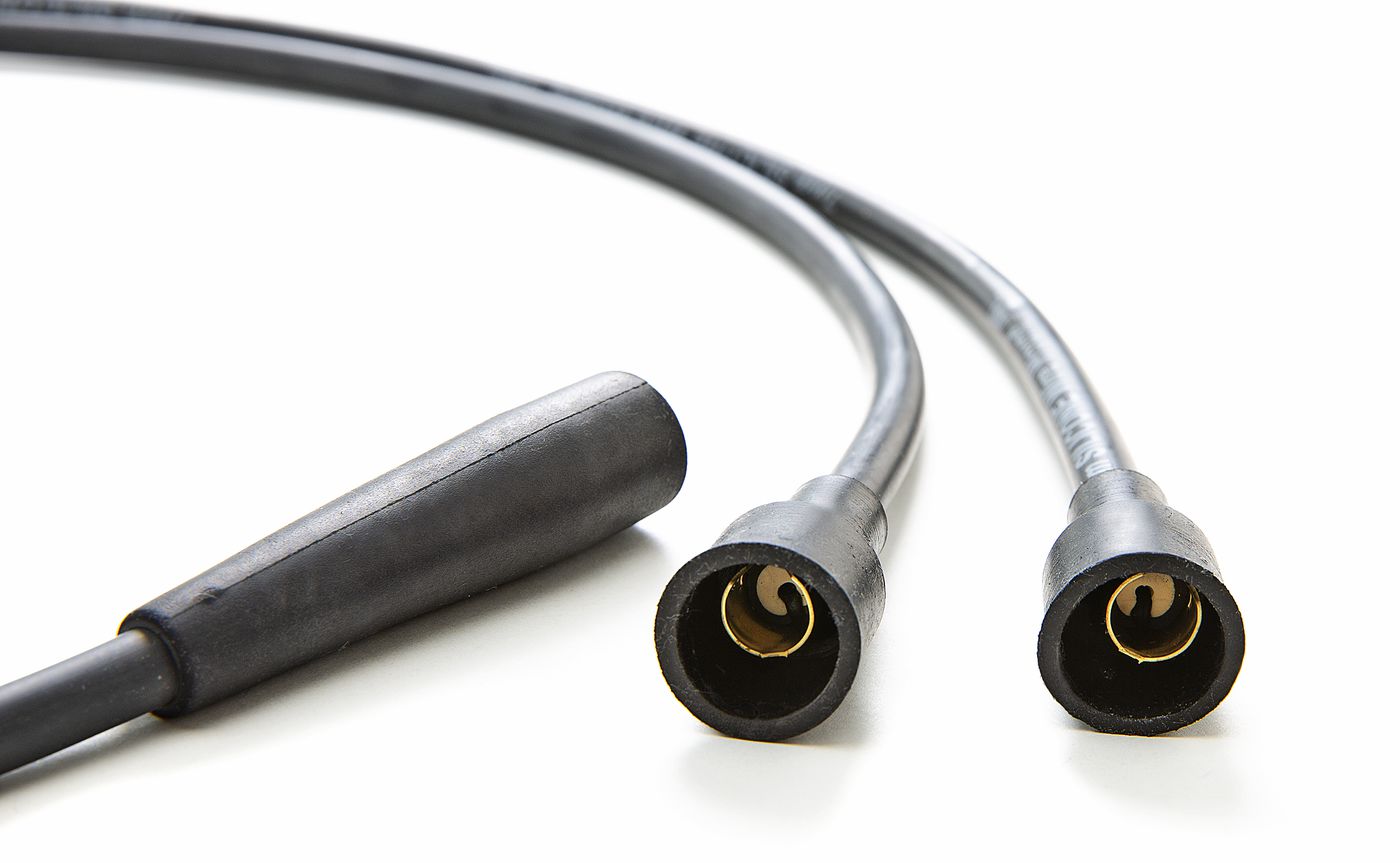 Zündkabelsatz
Ignition lead set
Faisceau de câbles d'allumage
